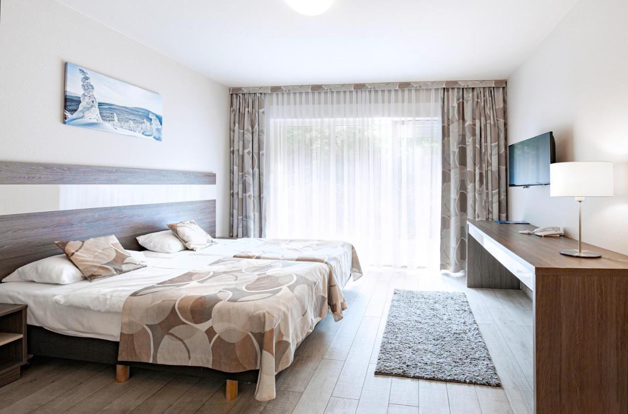 Panorama Ski, Bike, Spa & Restaurant - Czarna Gora Resort Stronie Slaskie Exterior photo