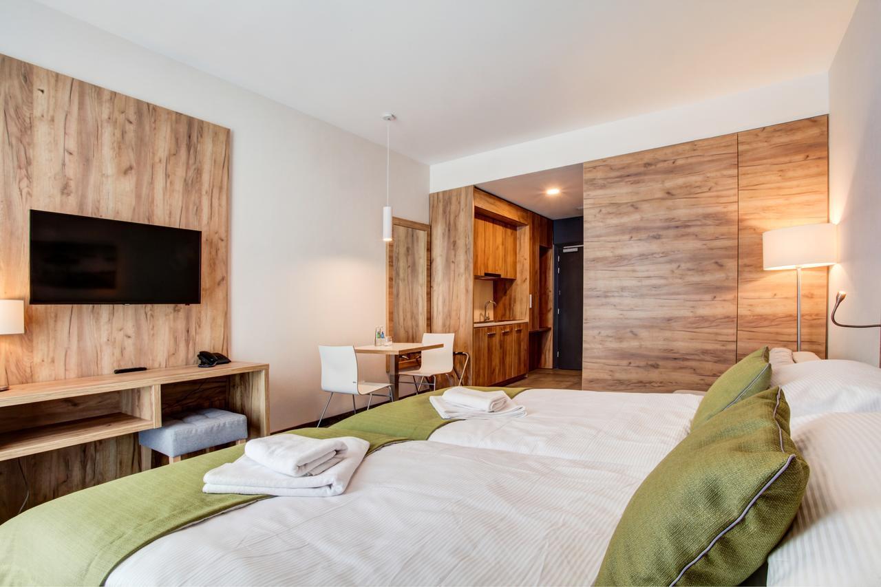 Panorama Ski, Bike, Spa & Restaurant - Czarna Gora Resort Stronie Slaskie Exterior photo